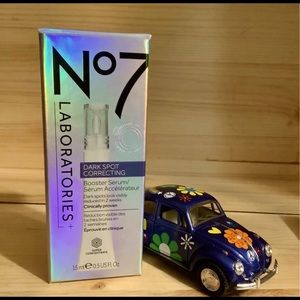 BNIB No7 Dark Spot Correcting Booster Serum